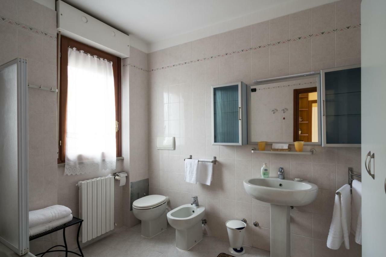 Вилла Cozy Penthouse Сан-Донато-Миланезе Экстерьер фото